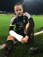 Paluu liigakentille kipsikätisenä - 1-0 maali, kaksi Veikkaustähteä ja kotijoukkueen tsempparipalkinto - Aino Kröger.